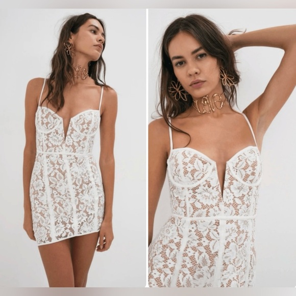 New! For Love and Lemons Julia White Lace Deep V Mini dress 🤍 Small NWT! - Picture 1 of 16